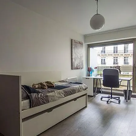 Luxury  5 Bedroom Avenue Foch